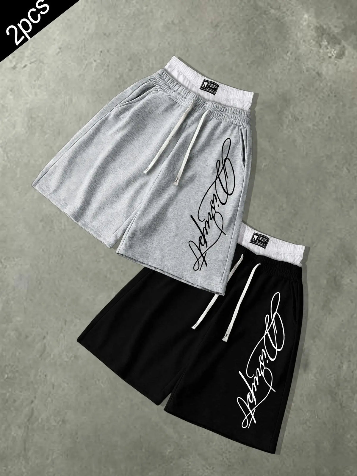 Men’s Oversized Baggy Knee Length Sweat Shorts Soft Breathable Terry Fabric Dual Layer Tartan Plaid Patchwork Waistband Elastic White Drawstring Casual Streetwear Shorts Elegant Cursive Script Signature White Letter Print Side Pocket Loose Summer Athletic