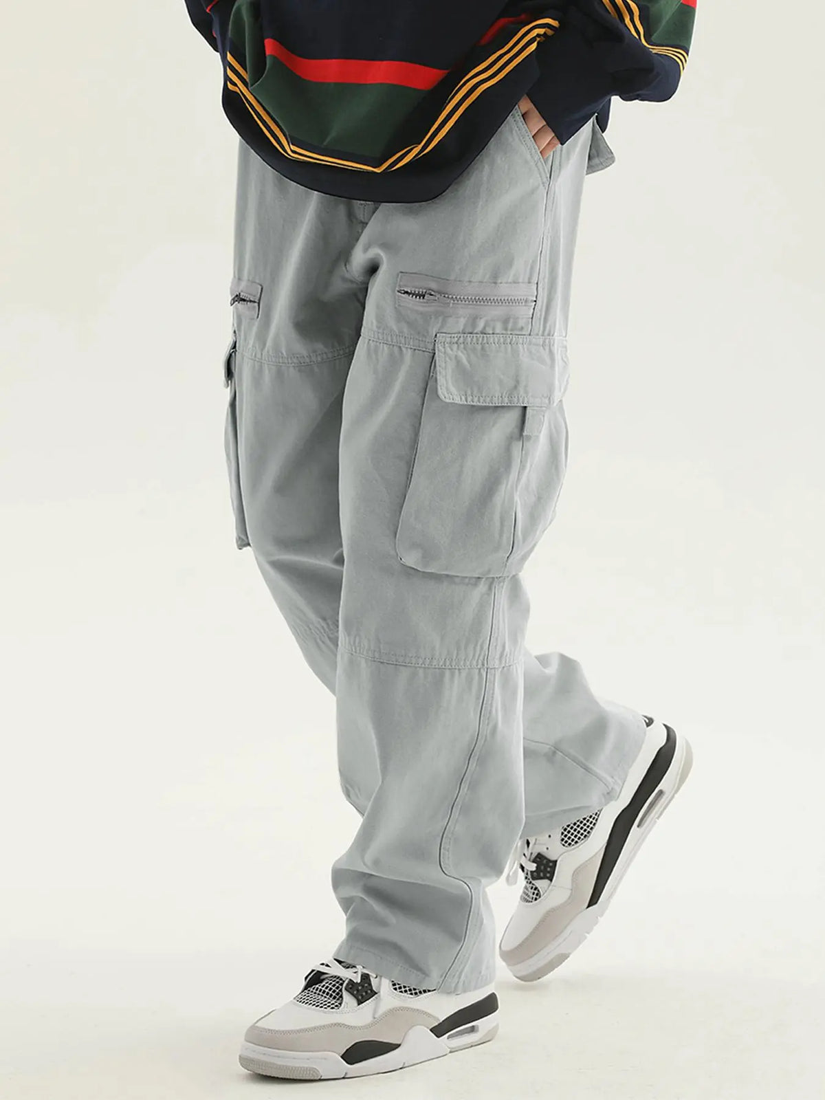 Trendy Multi-Pocket Zipper Loose Work Pants, American Vintage Straight Leg Cargo Pants, Street Style High-Street Casual Trousers, Casual Streetwear Trousers, Casual Drawstring Waist, Casual Everyday Workwear, Cargo Pocket Design