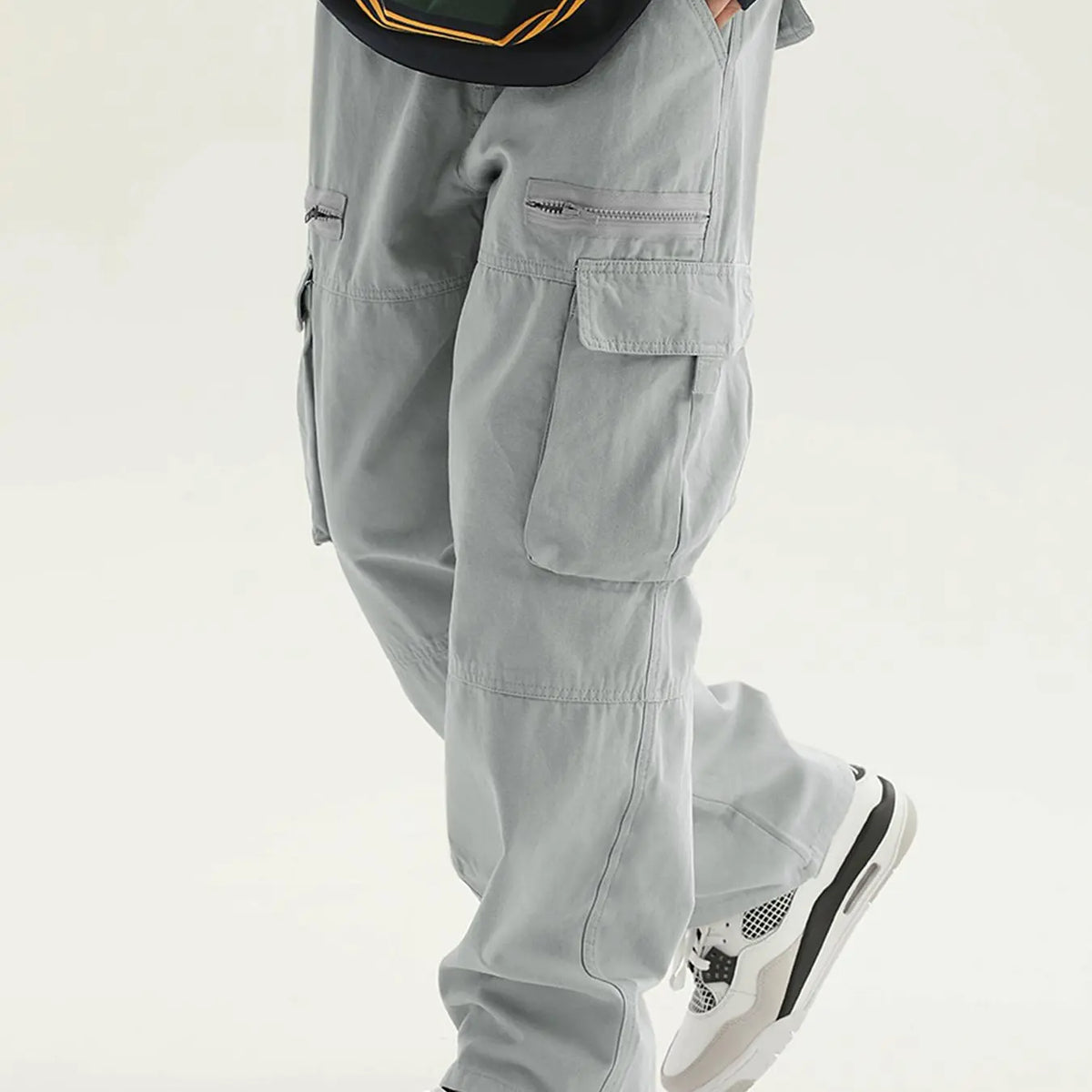 Trendy Multi-Pocket Zipper Loose Work Pants, American Vintage Straight Leg Cargo Pants, Street Style High-Street Casual Trousers, Casual Streetwear Trousers, Casual Drawstring Waist, Casual Everyday Workwear, Cargo Pocket Design