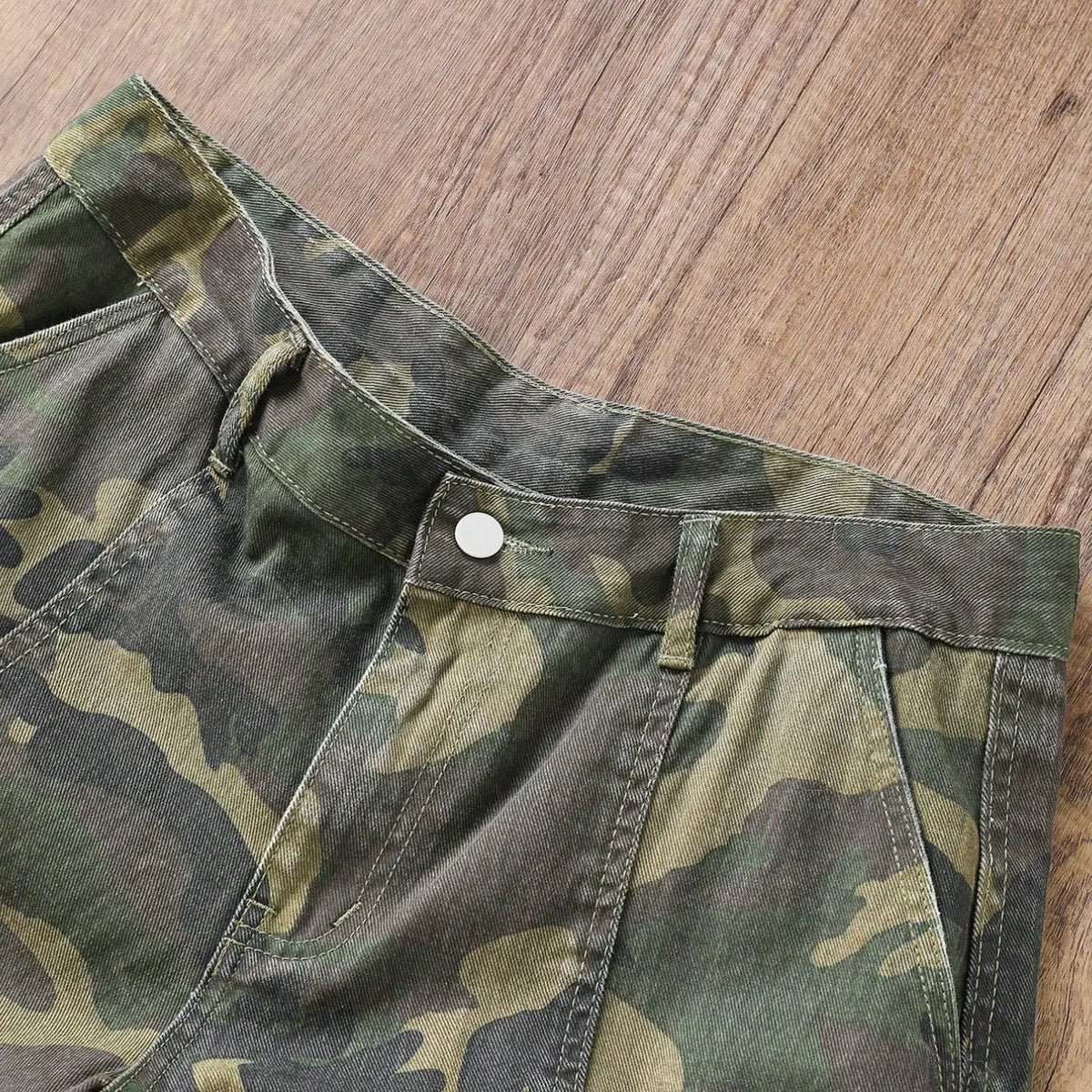 Camouflage Shorts, Workwear Denim Shorts, Multi-Pocket Denim Shorts, Summer Pants, Loose-Fit, Street Style, Cotton, Hip-Hop Fashion, Camo Cargo Short, Camouflage Streetwear Shorts