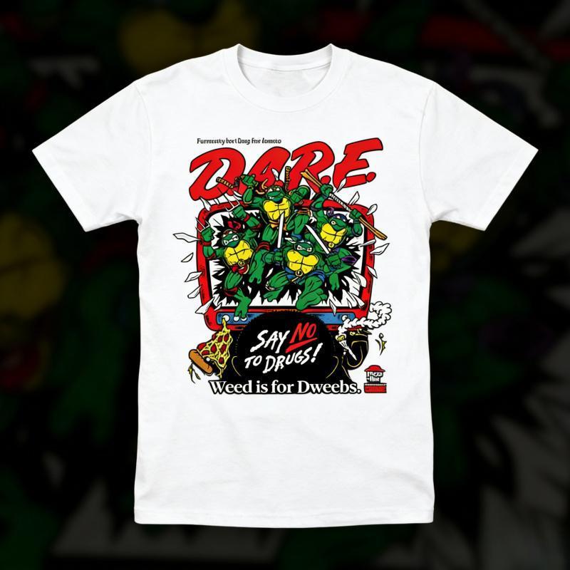 Vintage 90s Reptile Graphic T-Shirt Classic Retro Design Nostalgic Pop Culture Apparel for Throwback Enthusiasts & Retro Style Lovers