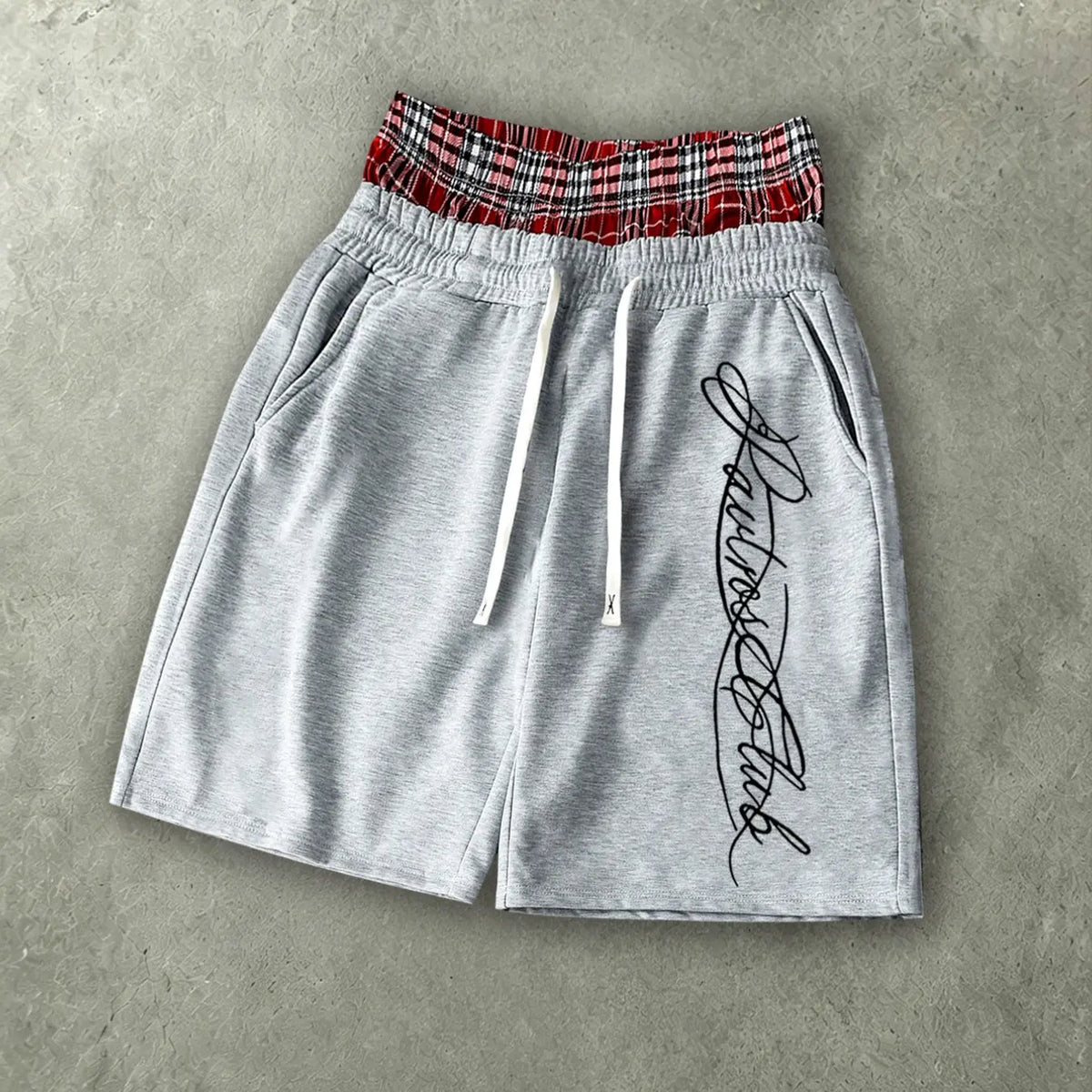 Men’s Oversized Baggy Knee Length Sweat Shorts Soft Breathable Terry Fabric Dual Layer Tartan Plaid Patchwork Waistband Elastic White Drawstring Casual Streetwear Shorts Elegant Cursive Script Signature White Letter Print Side Pocket Loose Summer Athletic